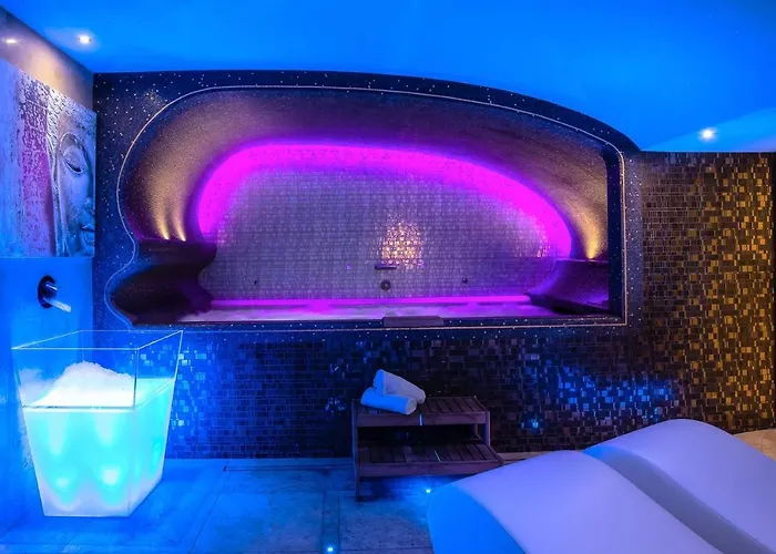 Accademia Club &